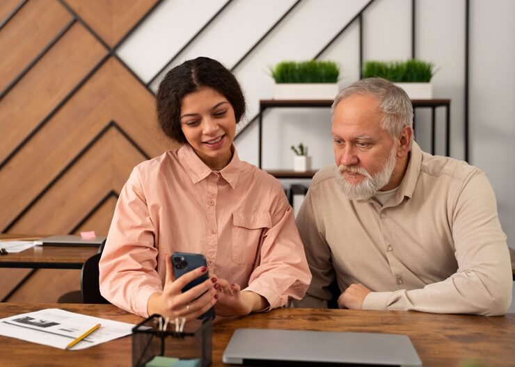 Insurance App for Senior Citizens: Is It Easy to Use?