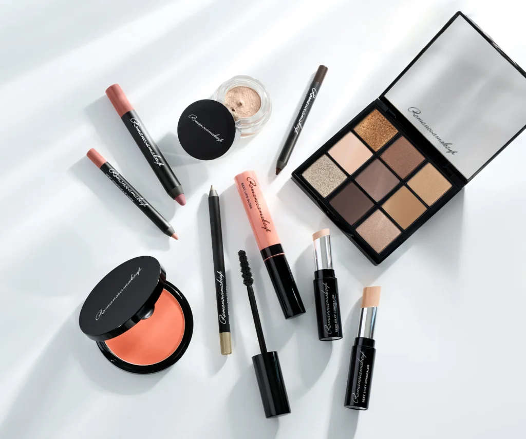 Why Are Makeup Kits in Dubai Becoming a Beauty Essential?